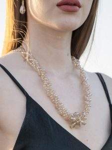 gold pearl necklace